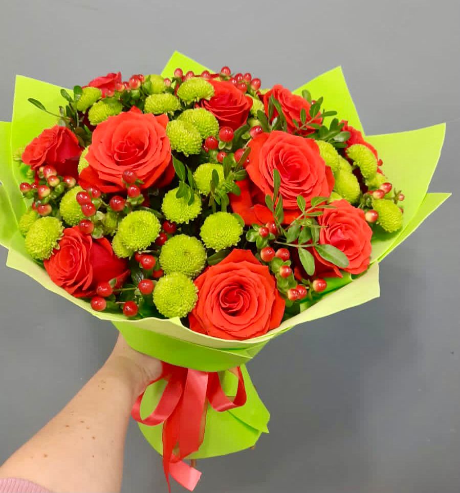 Букет цветов из: Хризантемы и Розы в Большой Мурте