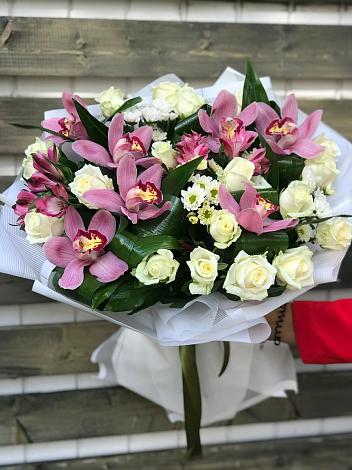 Букет цветов из: Розы и Хризантемы в Большой Мурте