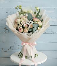 Букет цветов из:  Розы и Лизиантусы в Большой Мурте