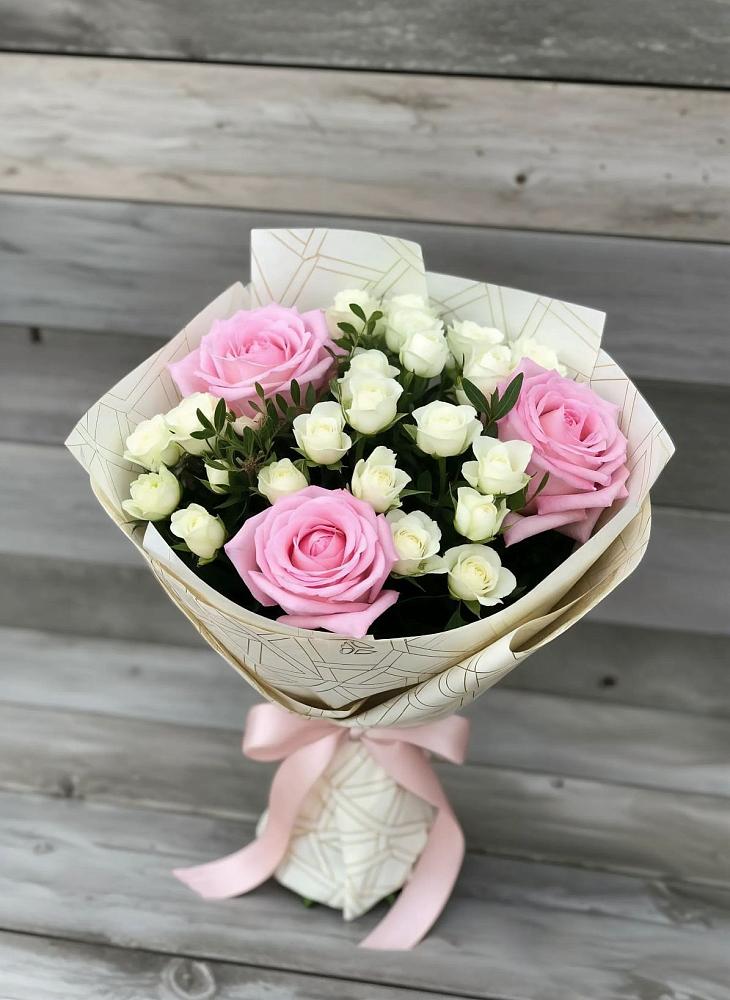 Букет цветов из: Розы в Большой Мурте
