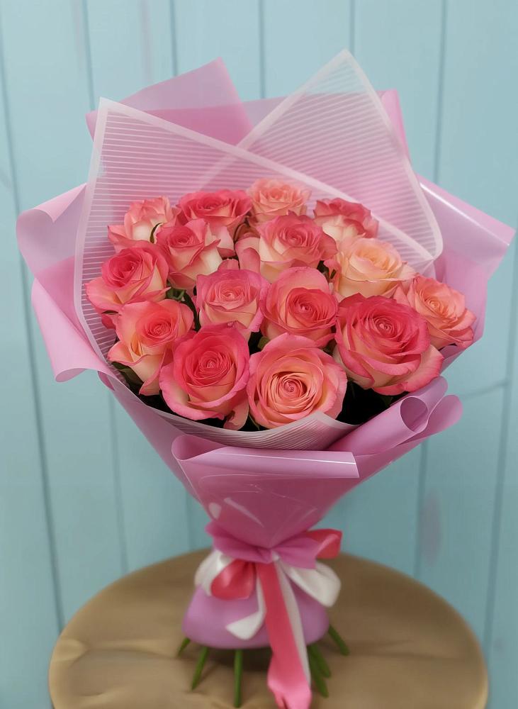 Букет 15 Розовых роз Равель в Большой Мурте