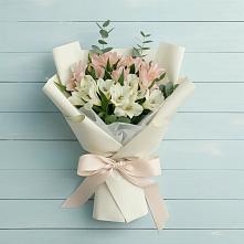 Букет цветов из:  Альстромерии в Большой Мурте