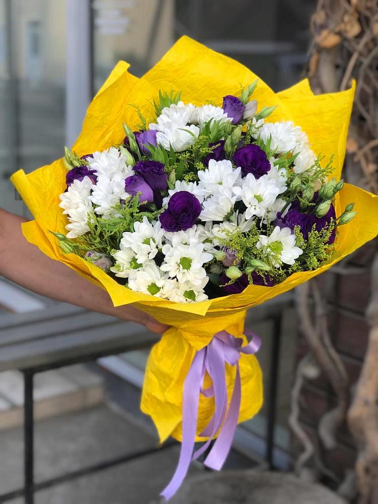 Букет цветов из: Ирисы, Хризантемы и Ромашки в Большой Мурте