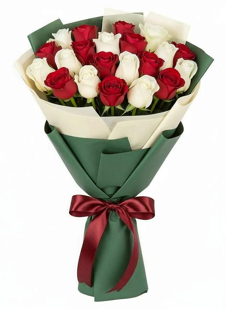 Букет Микс из красных и белых роз в Большой Мурте