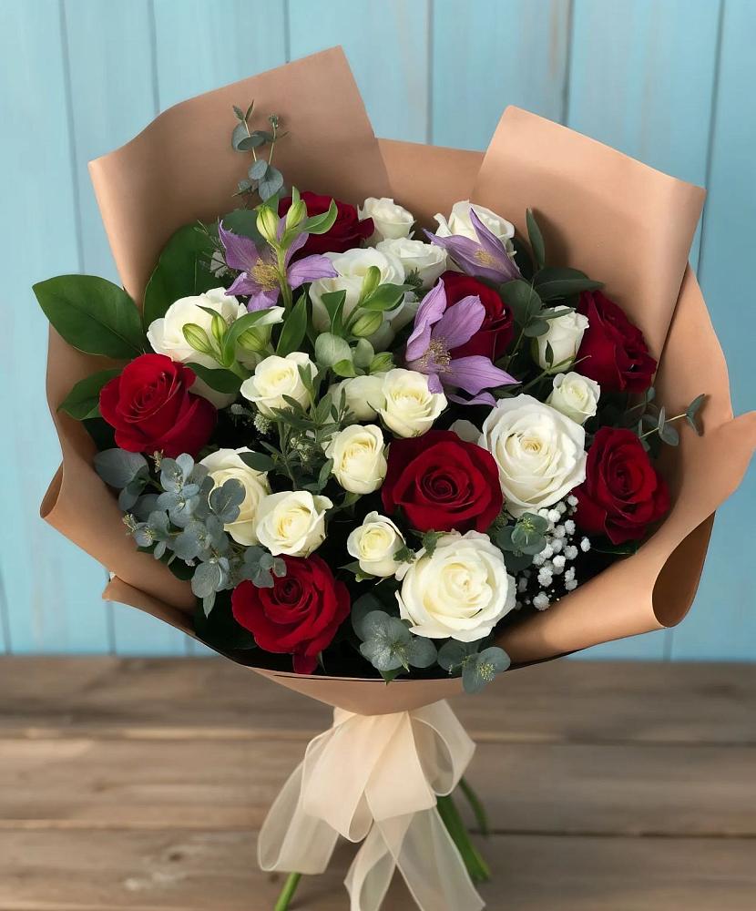 Букет цветов из: Розы и Альстромерии в Большой Мурте