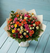 Букет Микс из разноцветных кустовых роз в Большой Мурте