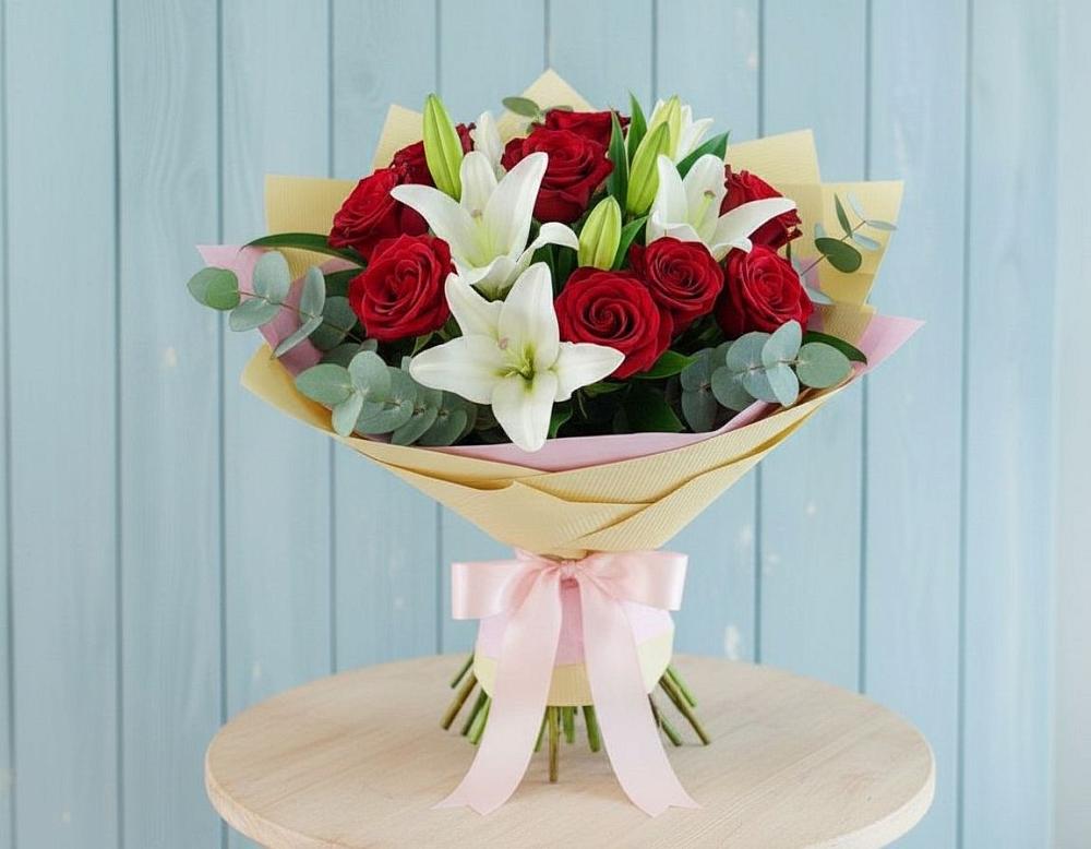Букет цветов из: Лилии и Розы в Большой Мурте